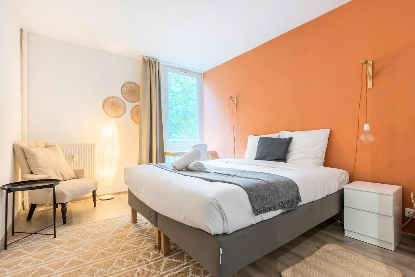 Charming Apartment With Parking And Balcony. La Madeleine
