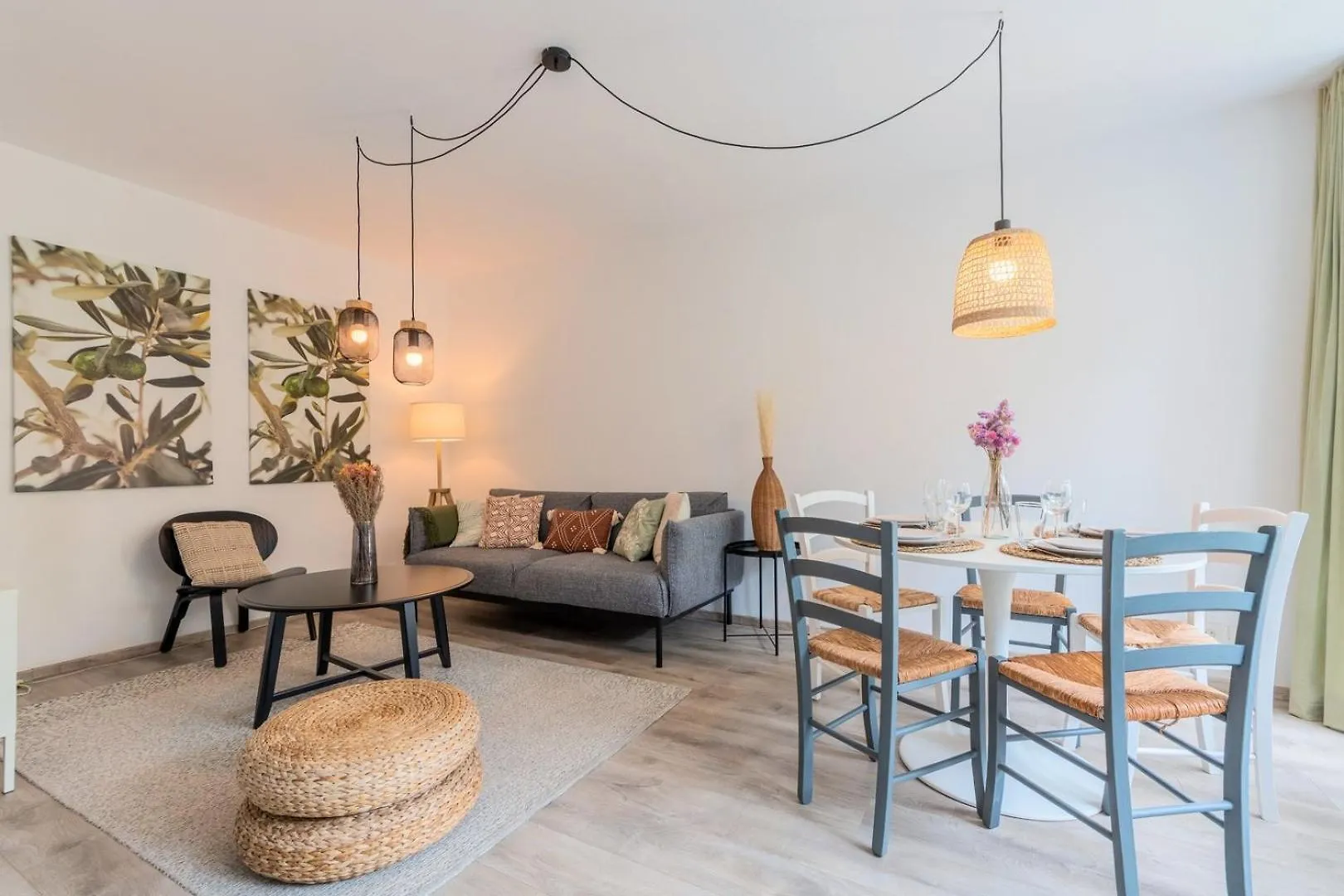 Charming Apartment With Parking And Balcony. La Madeleine   La Madeleine (Nord)