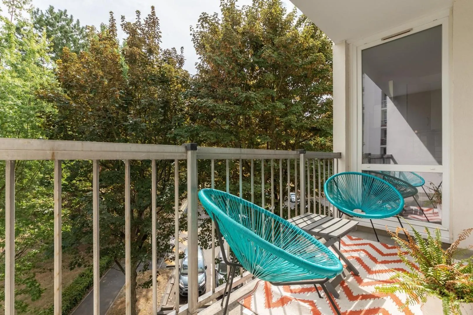 Charming Apartment With Parking And Balcony. La Madeleine  0*, La Madeleine (Nord)